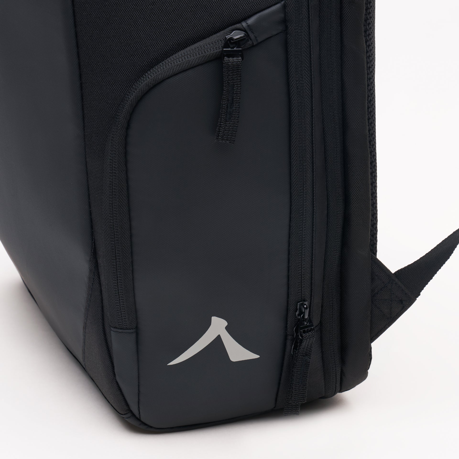 Kanso Intoku 29L Backpack Black